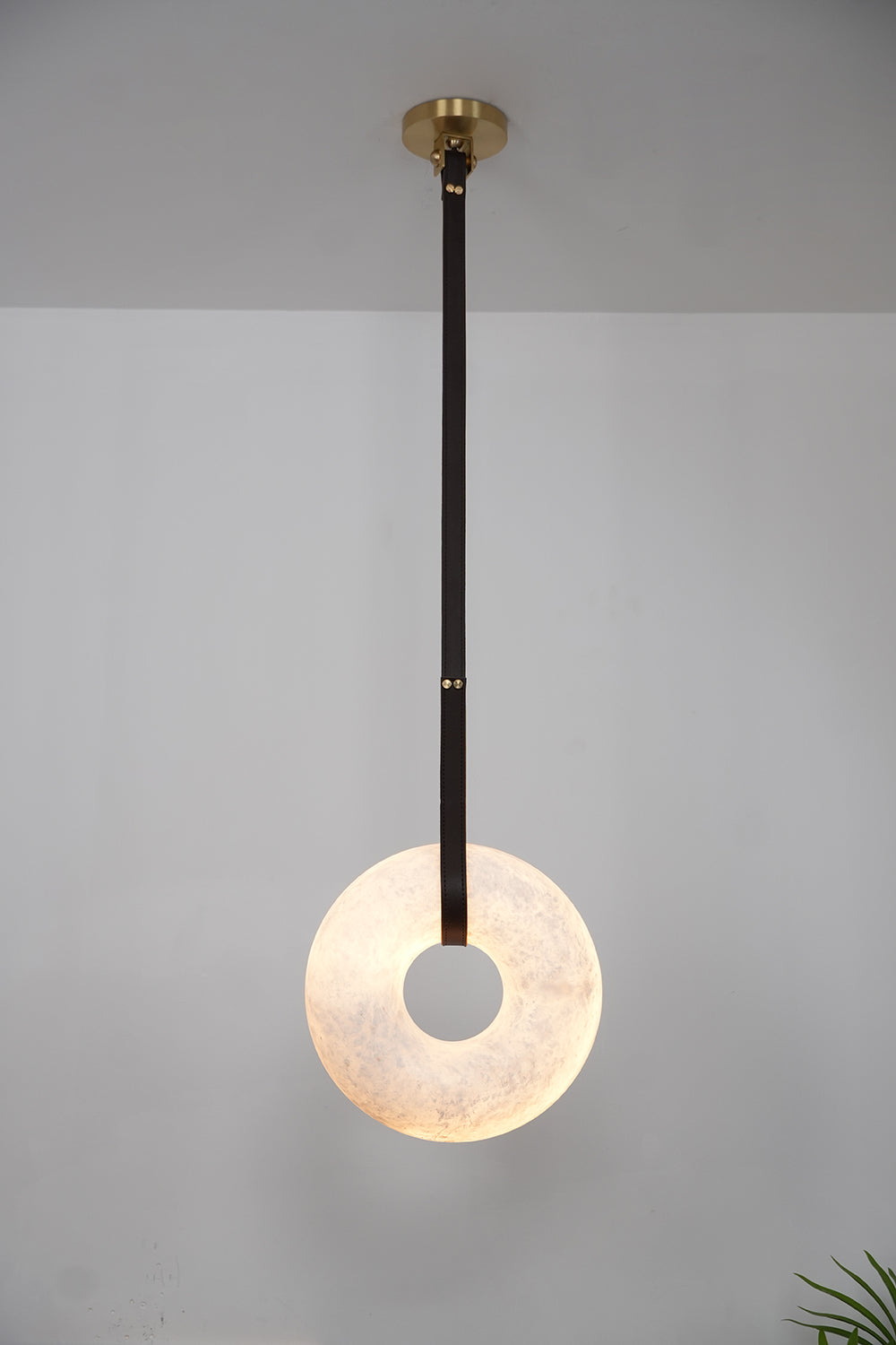 Alabaster round Pendant Light