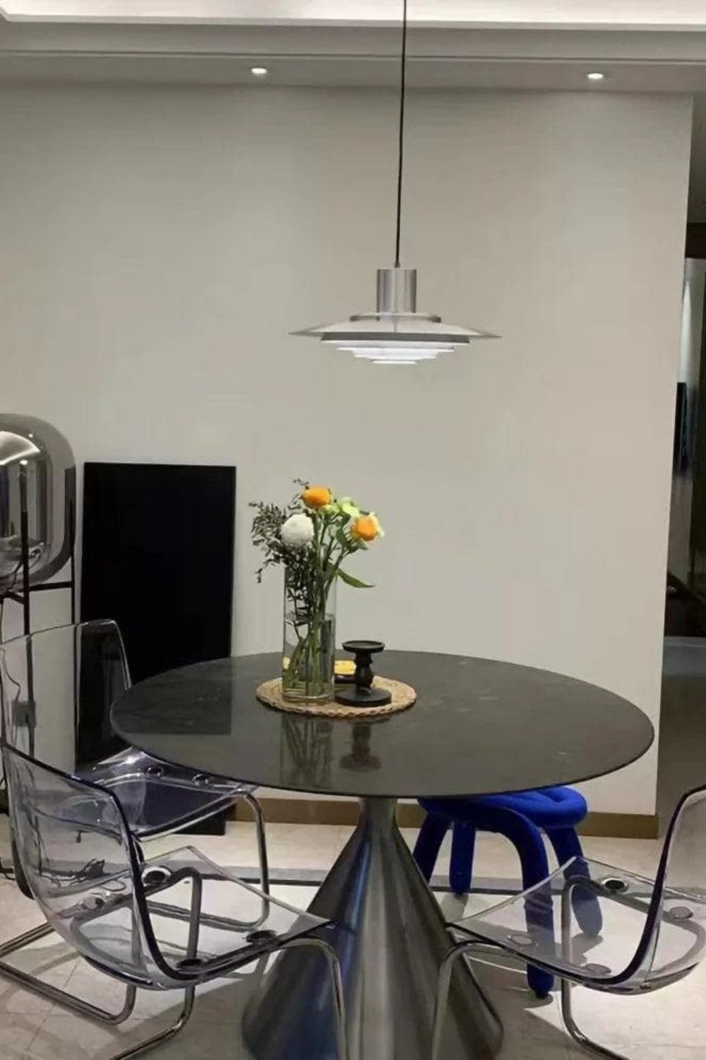 P376 Pendant Light