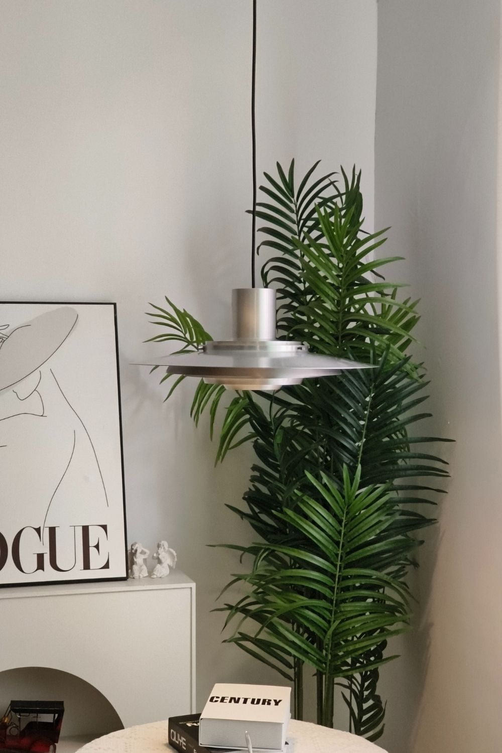 P376 Pendant Light