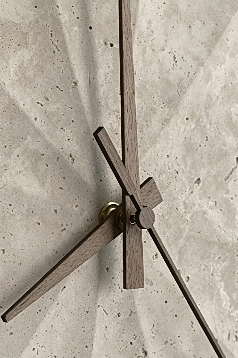 Petra Compass Travertine Backlit Wall Lamp