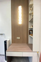 Petra Wall Lamp
