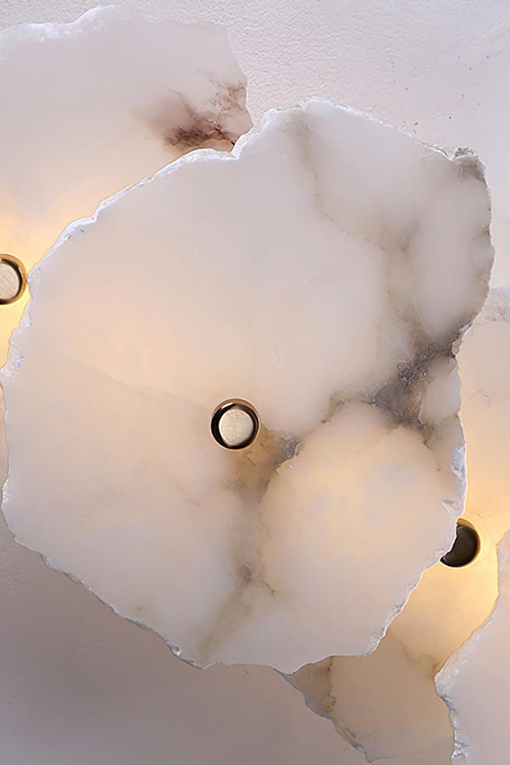 Petra Wall Lamp