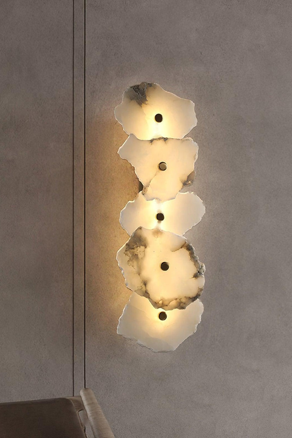 Petra Wall Lamp