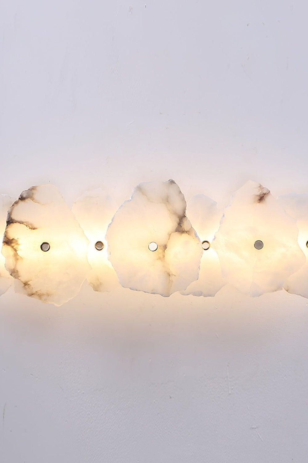 Petra Wall Lamp