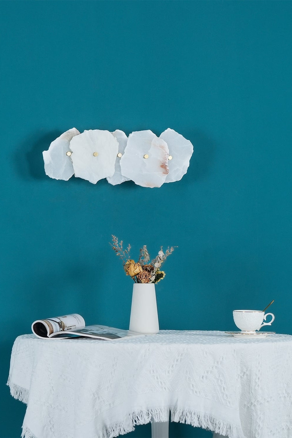 Petra Wall Lamp