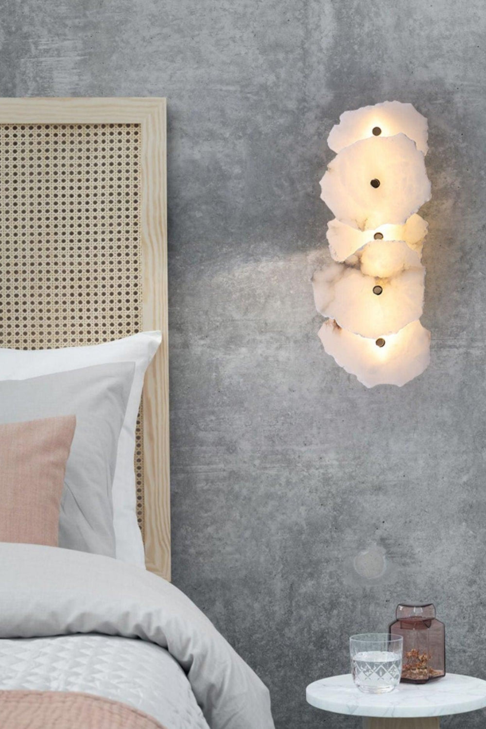 Petra Wall Lamp