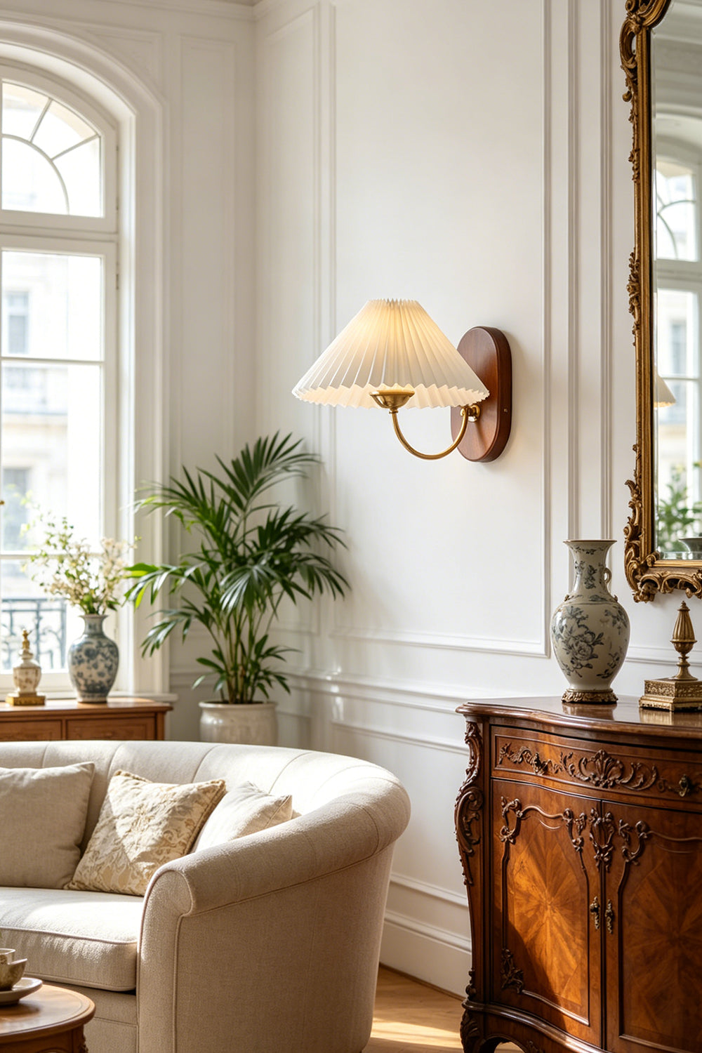 Pleated Fabric Wall Lamp