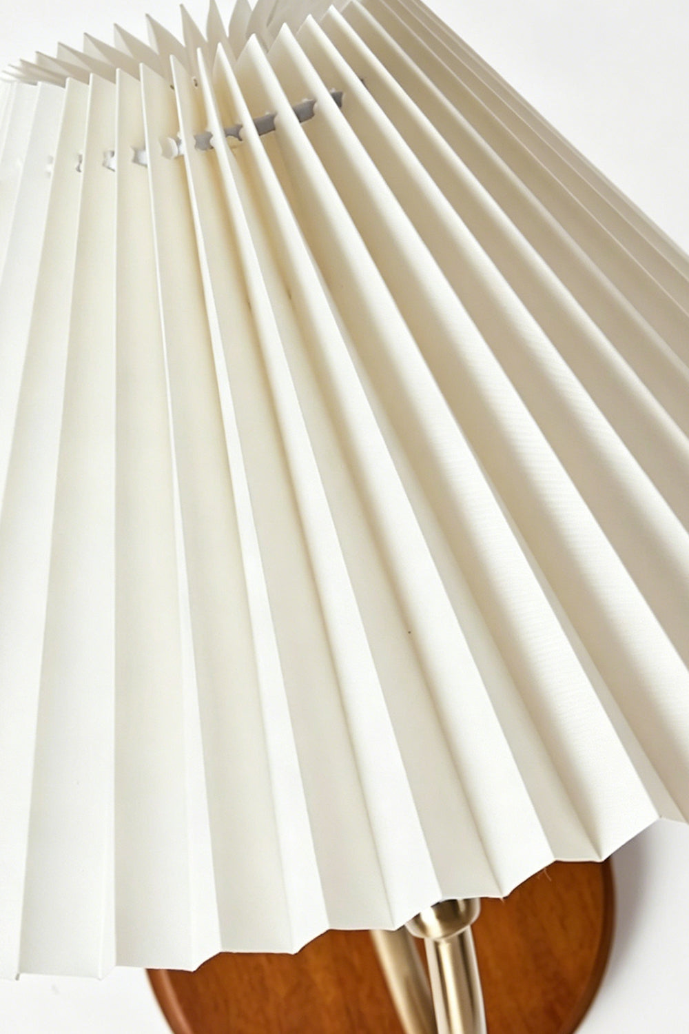 Pleated Fabric Wall Lamp