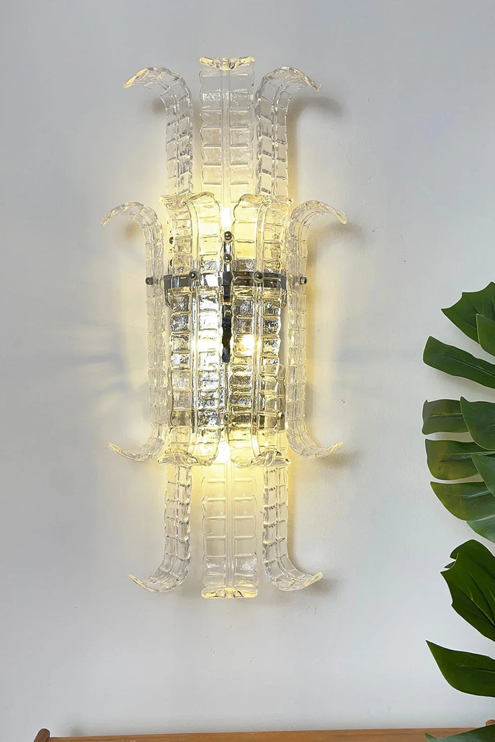 Ribbed Glass Ribbon Wall Light