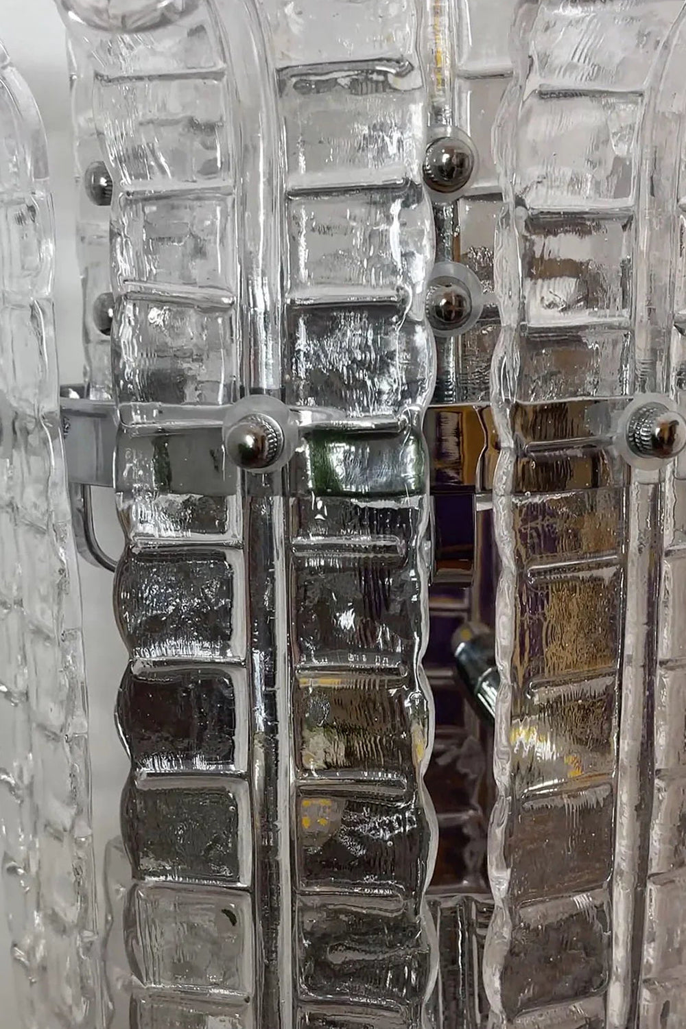 Ribbed Glass Ribbon Wall Light