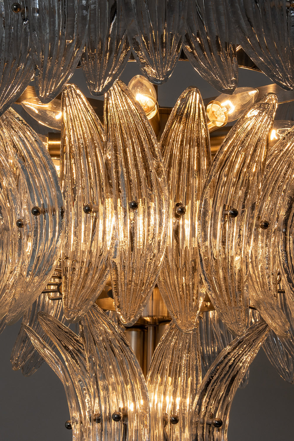 Ribbed Leaf Tier Chandelier