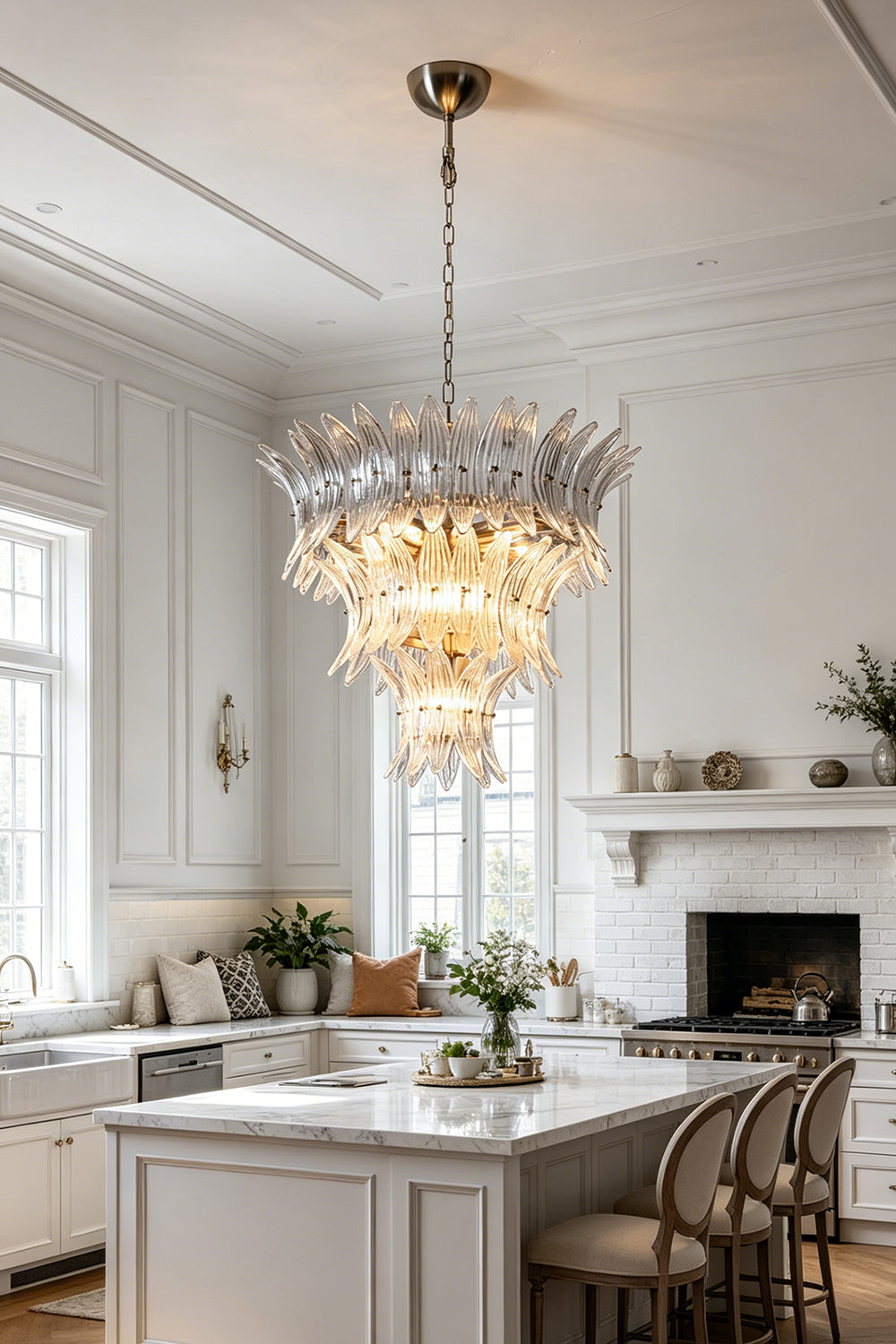 Ribbed Leaf Tier Chandelier