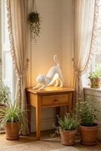 Serene Feline Resin Table Lamp