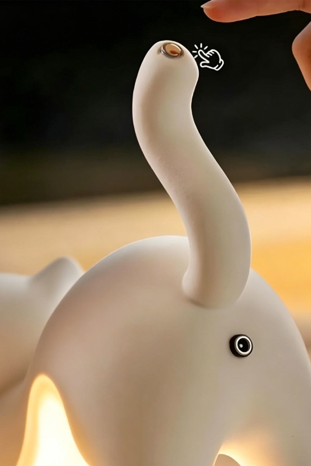 Serene Feline Resin Table Lamp