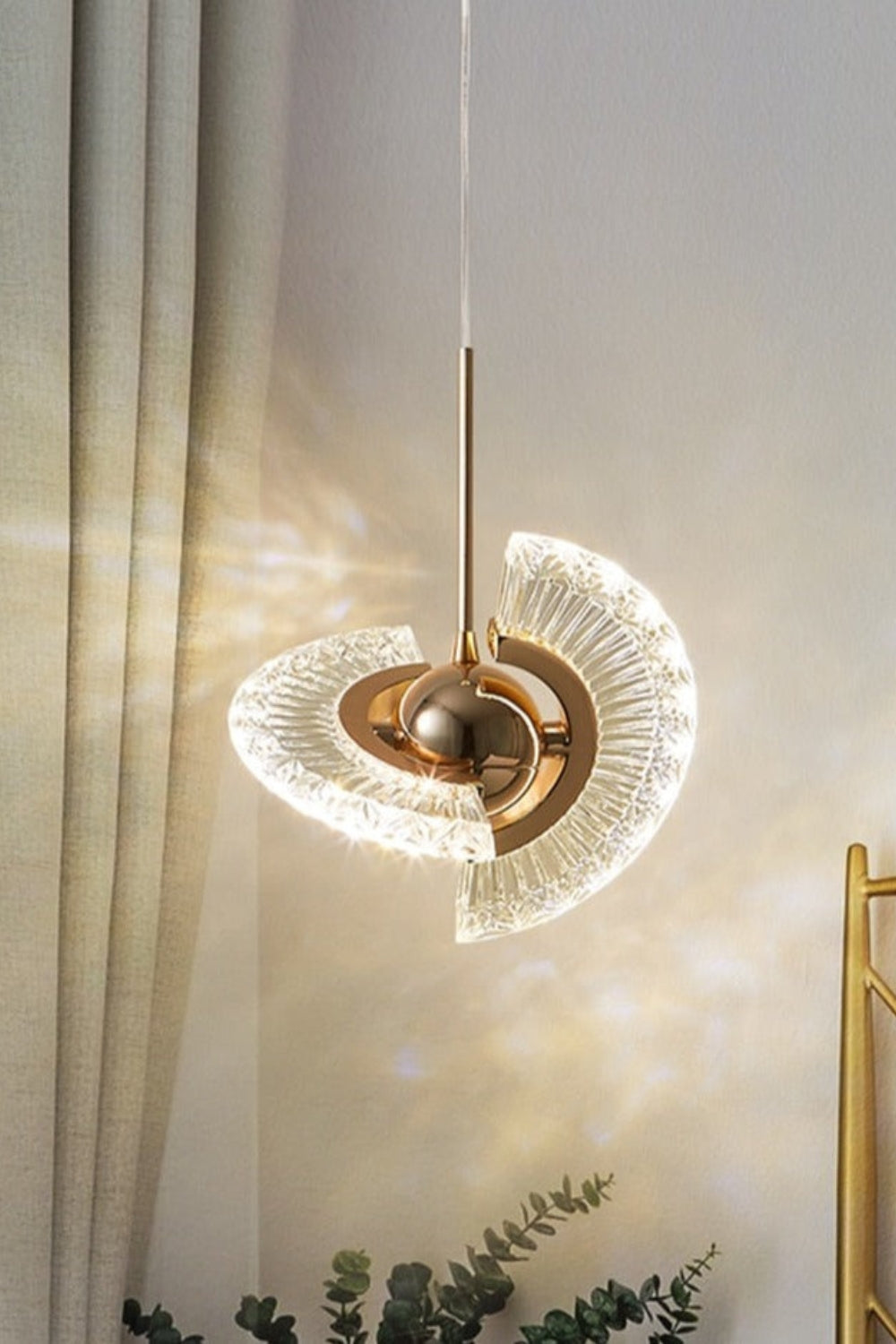 UFO Acrylic Pendant Light