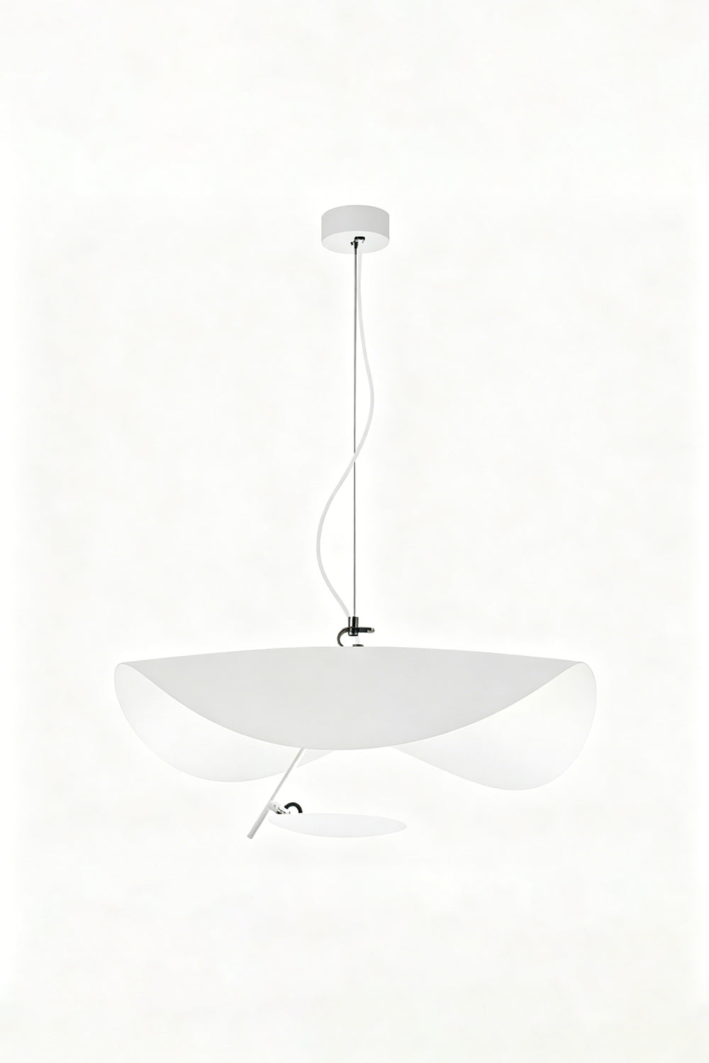 Voluta Horizon Metal Pendant Light