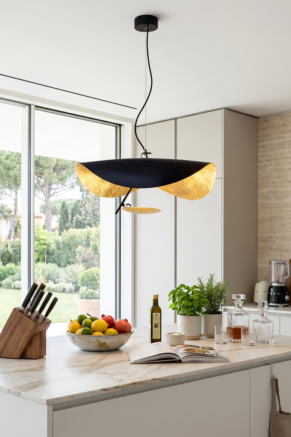 Voluta Horizon Metal Pendant Light