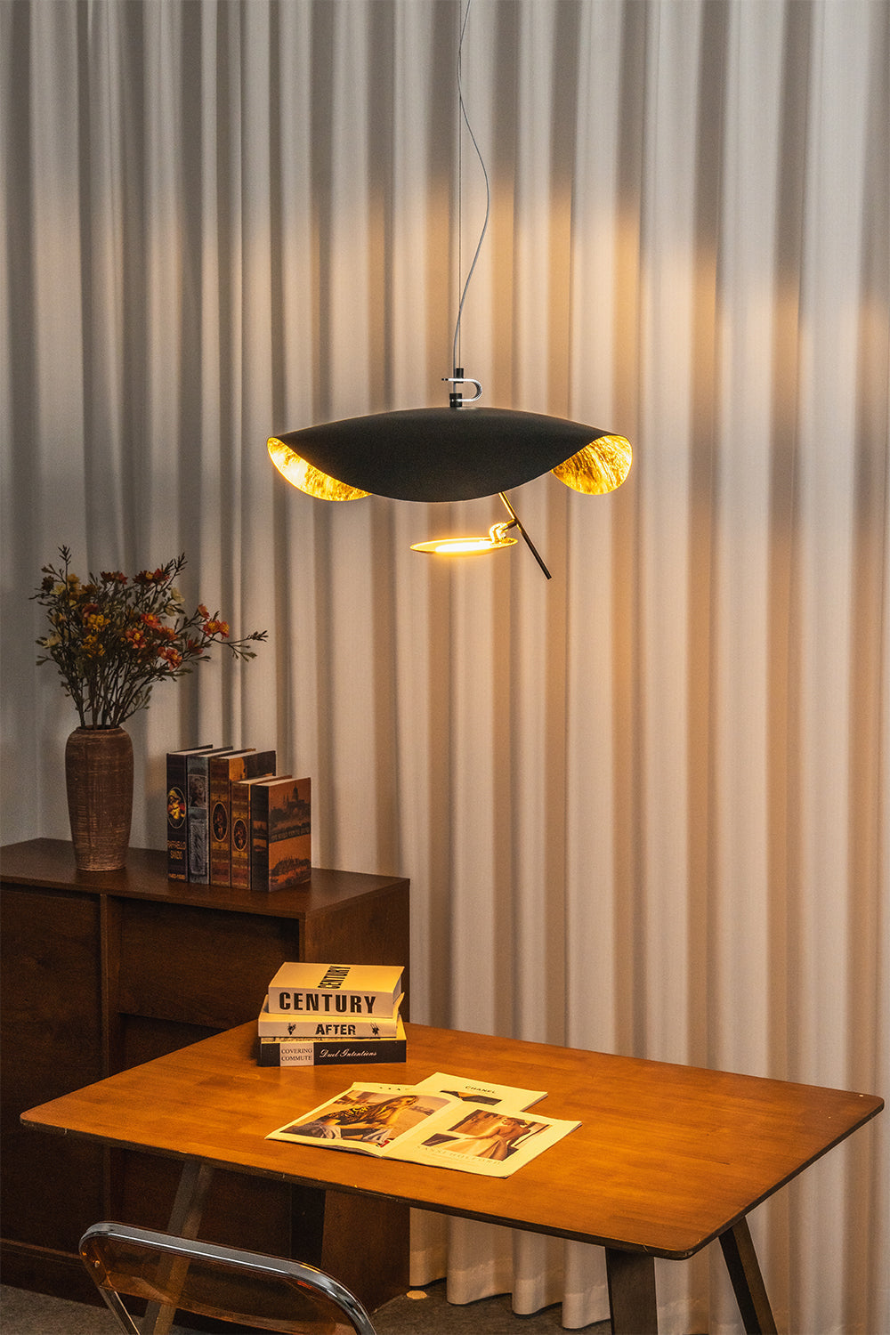 Voluta Horizon Metal Pendant Light