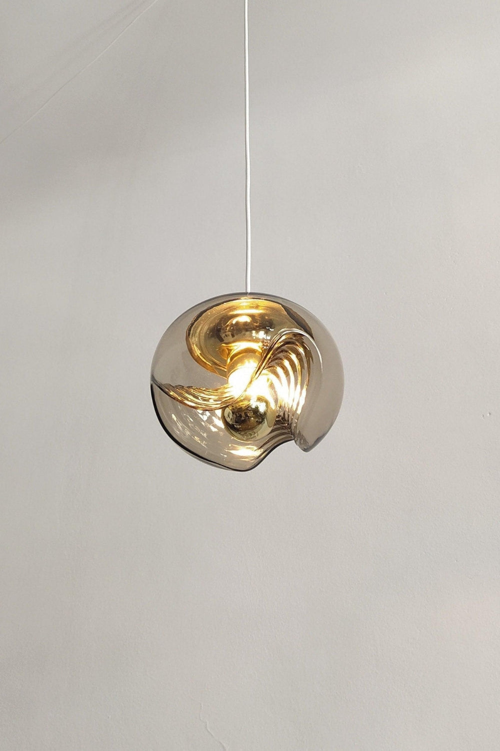 Wave Pendant Light