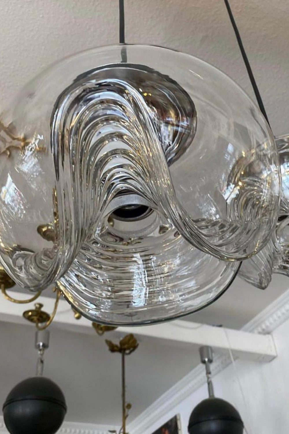 Wave Pendant Light